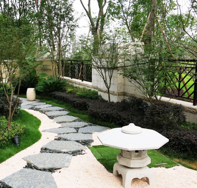 日式庭院中的跌水與汀步石 私家花園的景觀設(shè)計(jì)藝術(shù)